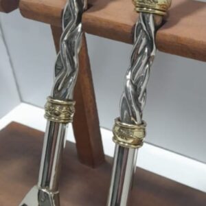 Bombillon pico curvo, alpaca trenzada y bronce.