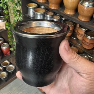 Mate Camionero de algarrobo color negro, con virola de acero