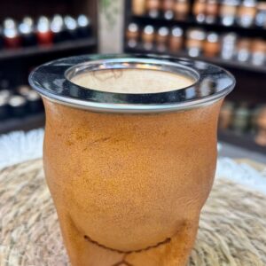Mate modelo Camionero de calabaza, forrado en doble cuero Color Suela y virola de acero lisa.