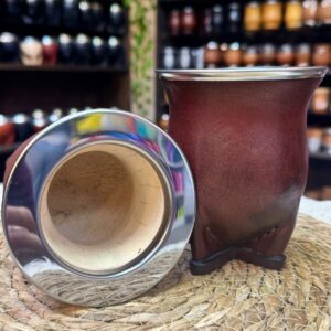 Mate modelo Camionero de calabaza, forrado en doble cuero Color Borravino y virola de acero lisa